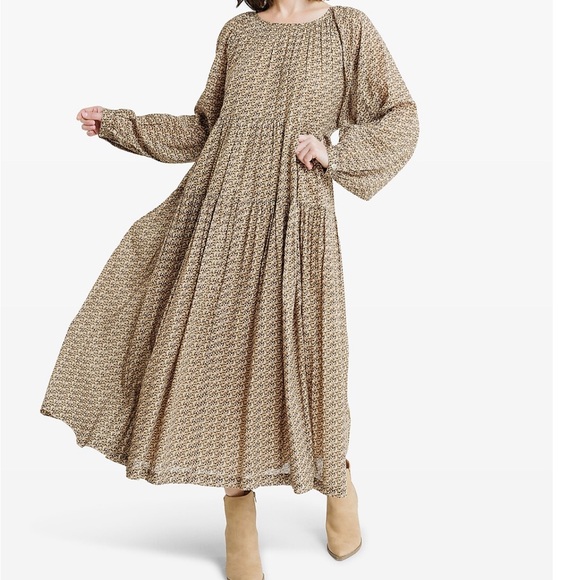 LAUDE the label Dresses & Skirts - NWOT Laude The Label August Midi Dres